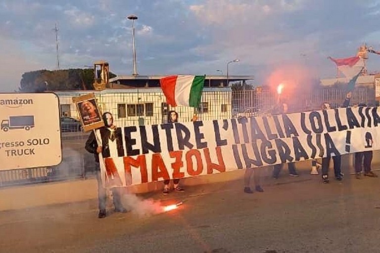 Blitz All'amazon Di Bitonto: In Campo Le Mascherine Tricolore 512_x_768_jpg