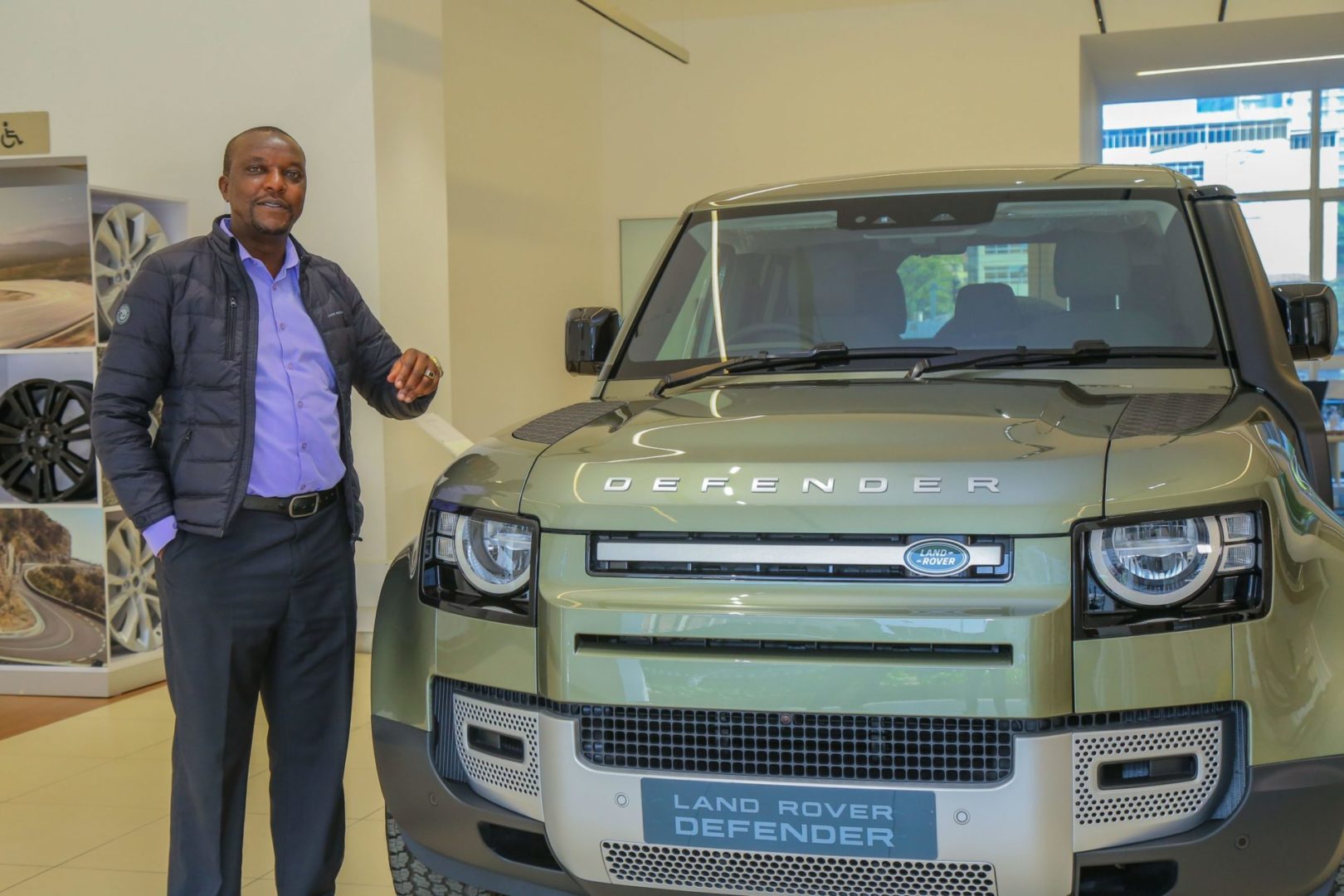 Photos: How rich Kenyans fought to buy Sh. 21.6mn Land Rover Defender