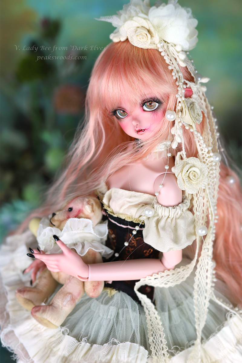 Peak's Woods Vampire Lady Bee Dark Elves – BJDivas