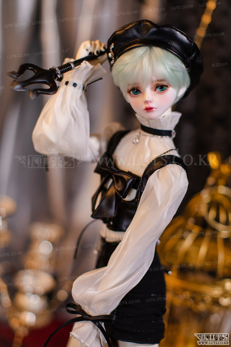 LUTS Senior Delf MUSE RASPBERRY – BJDivas