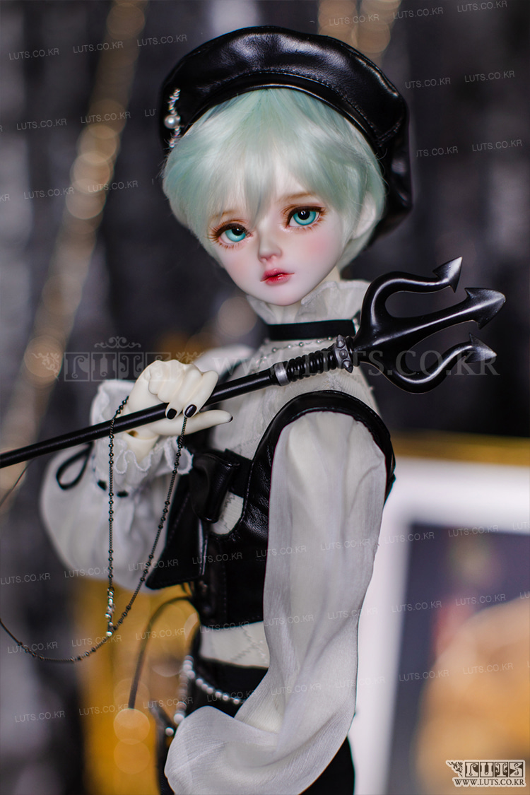 LUTS Senior Delf MUSE RASPBERRY – BJDivas