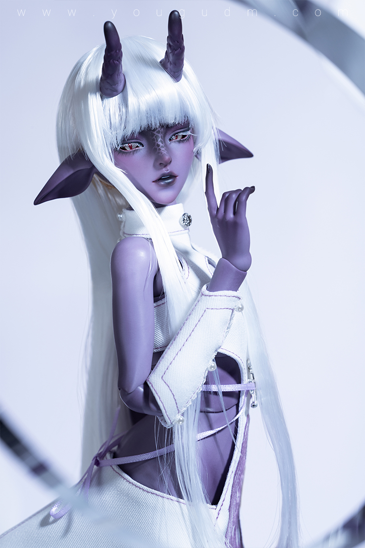 IN STOCK] Dream Valley Ilya – White Priestess (Giraffe Version