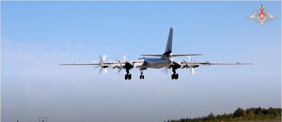 BREAKING WORLD WAR III NEWS: RUSSIAN NUCLEAR BOMBERS COME CLOSE TO EUROPEAN–NATO BORDERS 