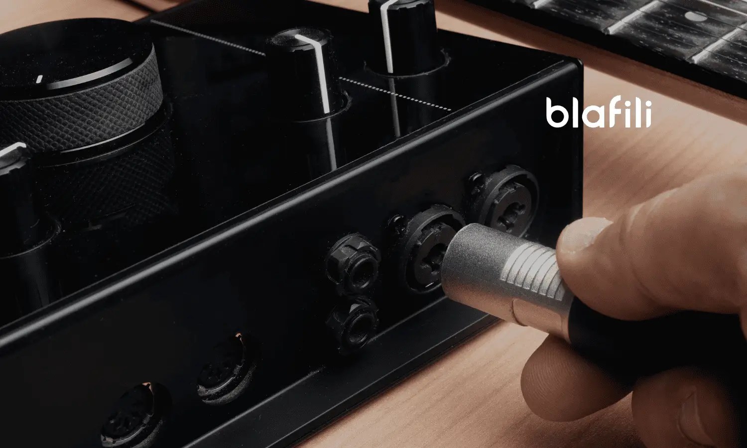 How Bluetooth XLR Solves Your Stage Cable Chaos