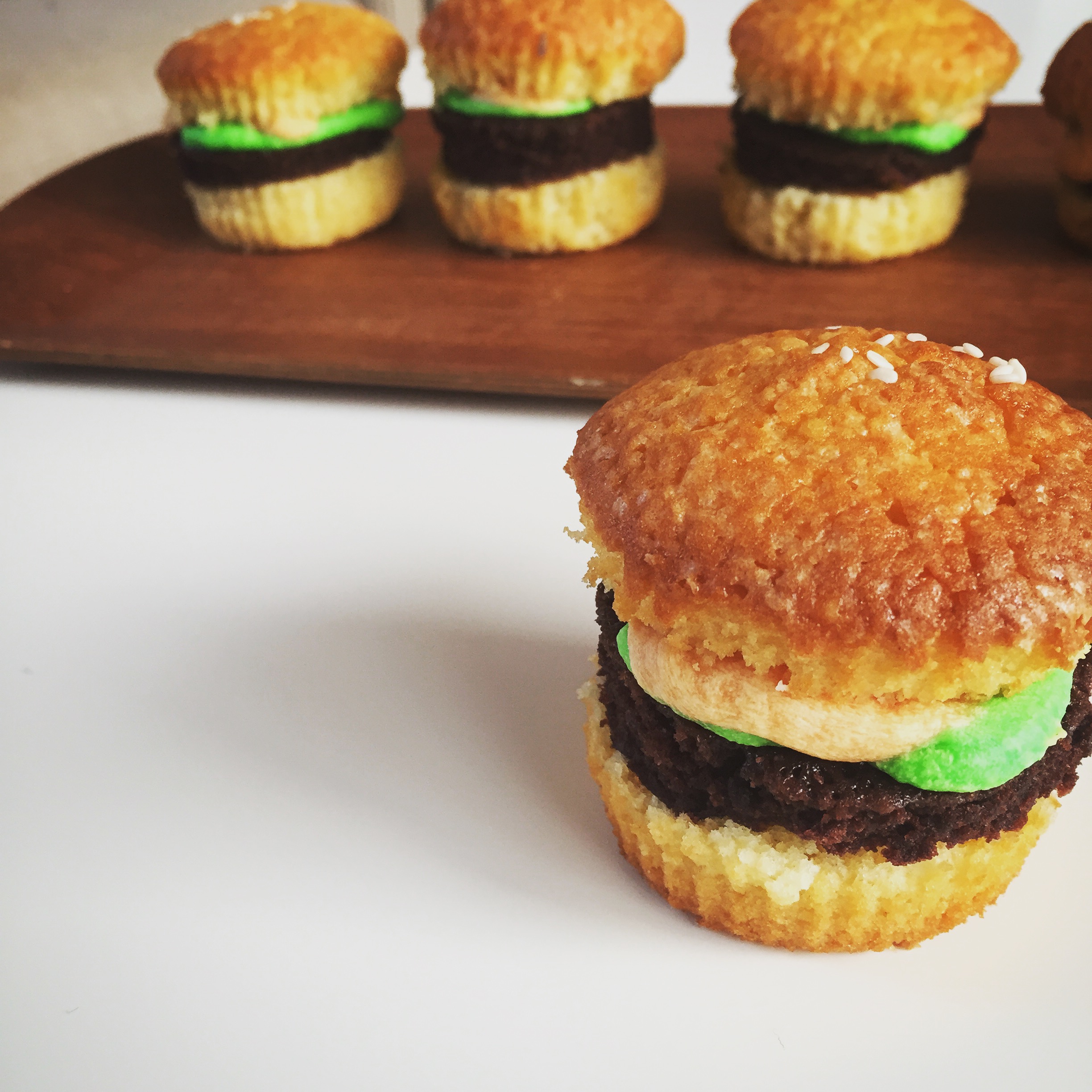 Ég er engin kökuskreytingarkona en þetta gat ég!