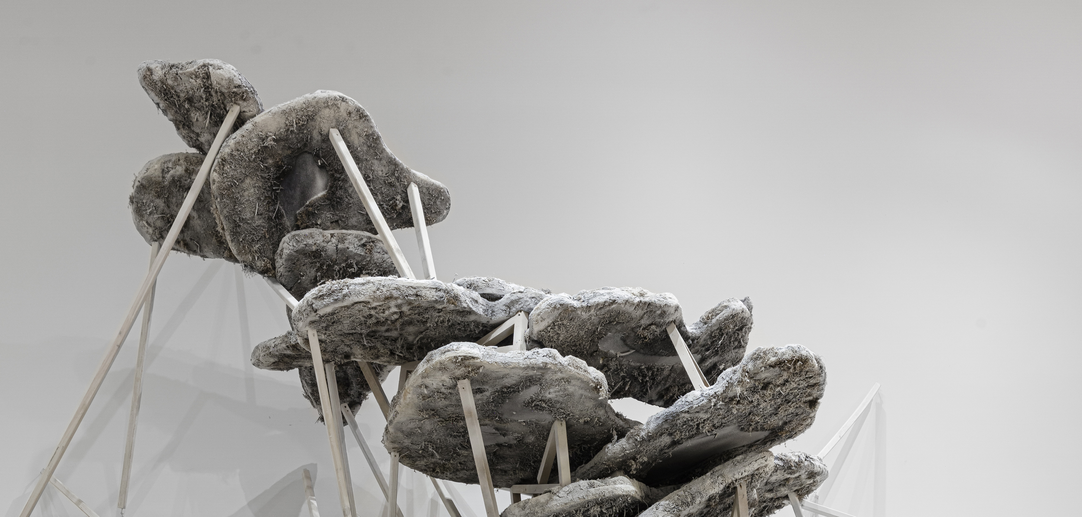 Collapsing Pillar