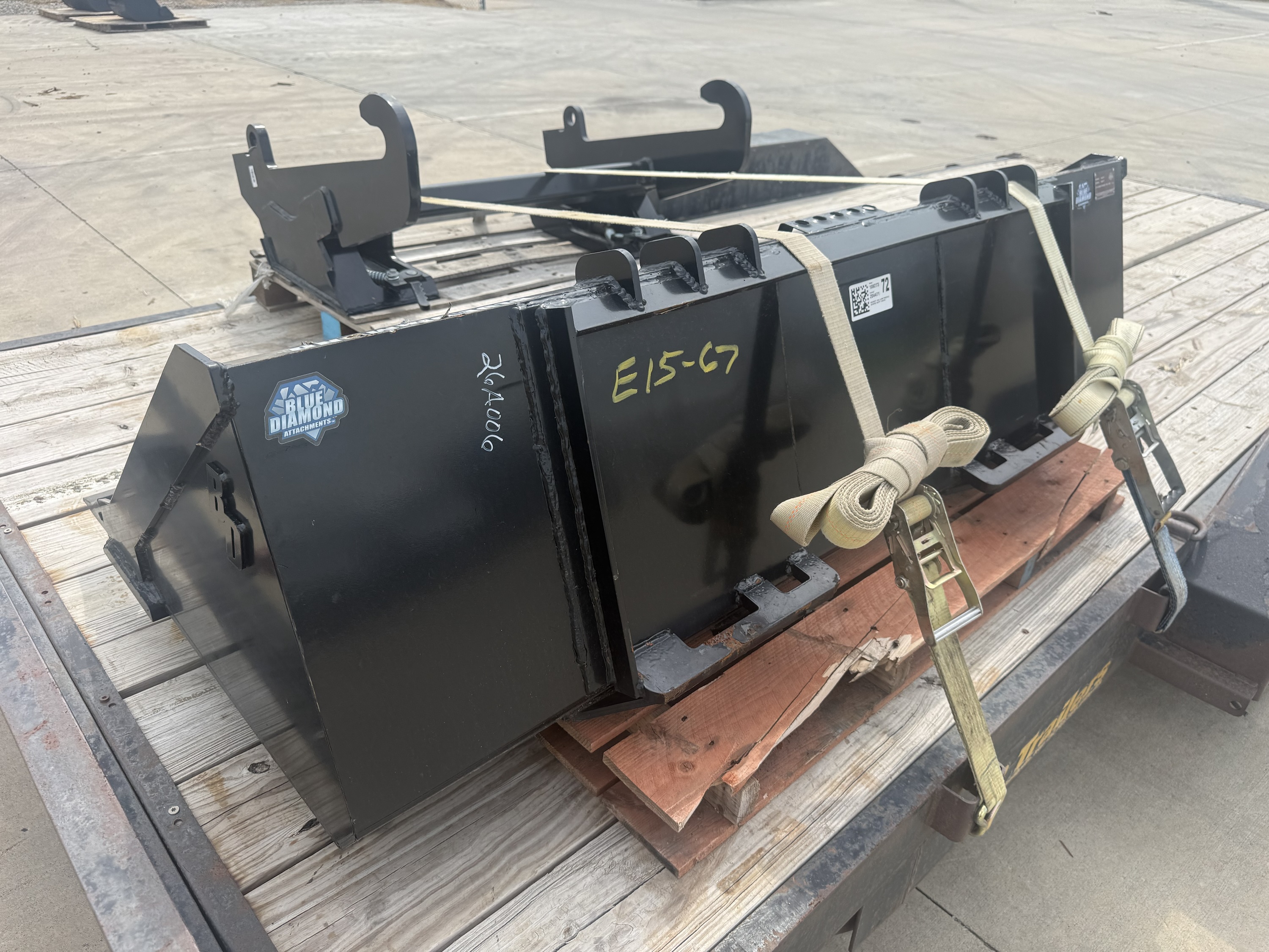 NEW Blue Diamond Severe Duty 72” Toothed Skid Steer Bucket