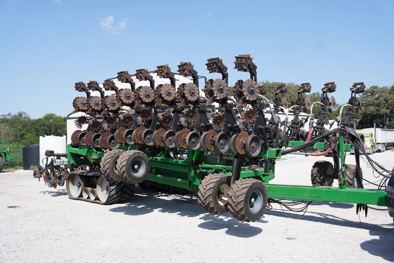 2018 Salford Valmar 24 Row Strip Till Rig