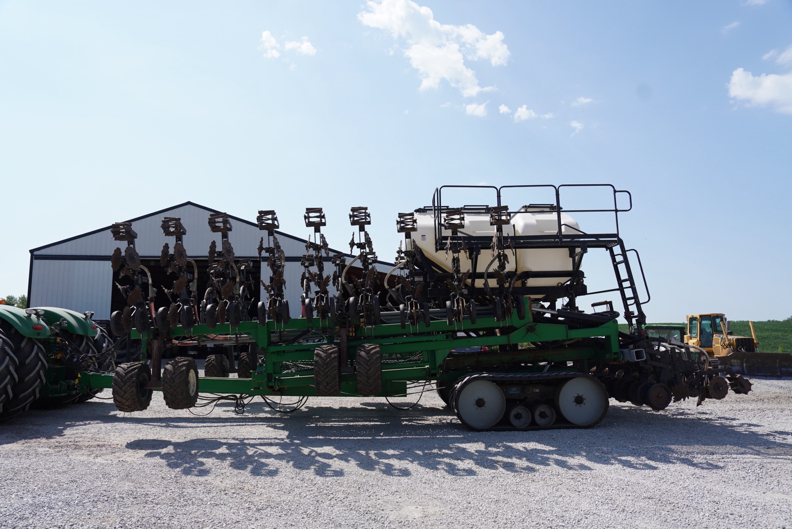 2018 Salford Valmar 24 Row Strip Till Rig