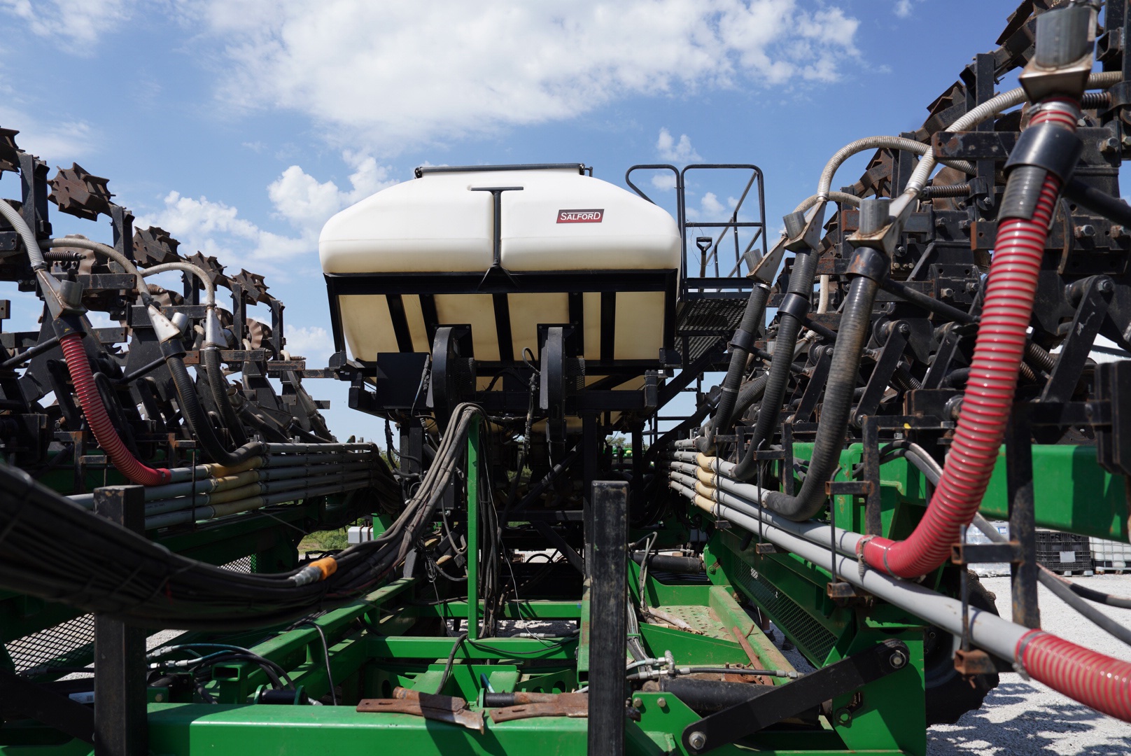 2018 Salford Valmar 24 Row Strip Till Rig