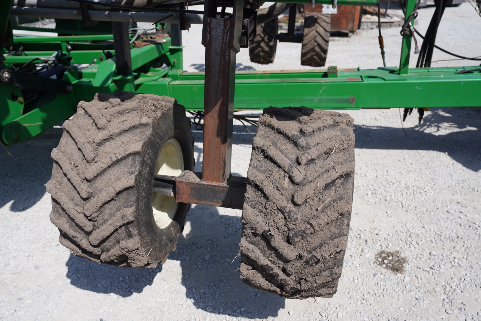 2018 Salford Valmar 24 Row Strip Till Rig
