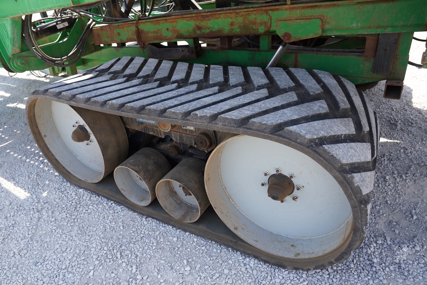 2018 Salford Valmar 24 Row Strip Till Rig