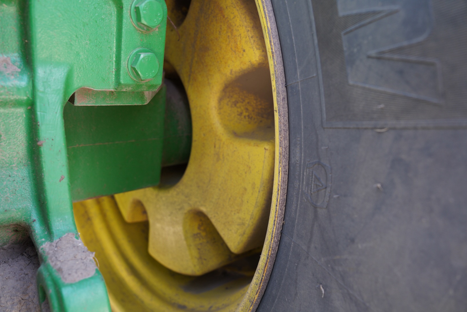 2012 JD 9510R 4wd Tractor - Only 2755 Hours