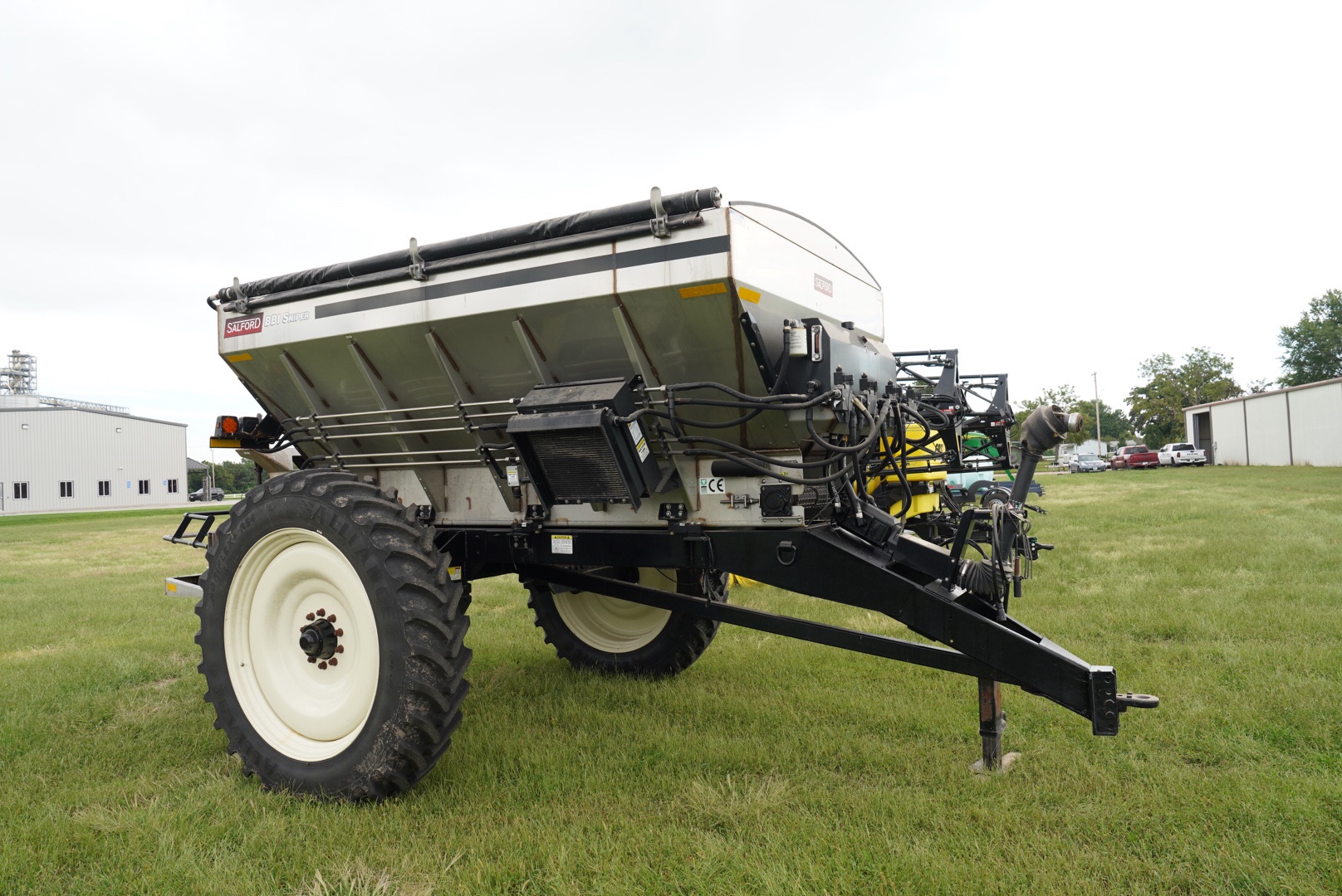 BBI/Salford Sniper 10 Ton Pull Type Fertilizer Spreader