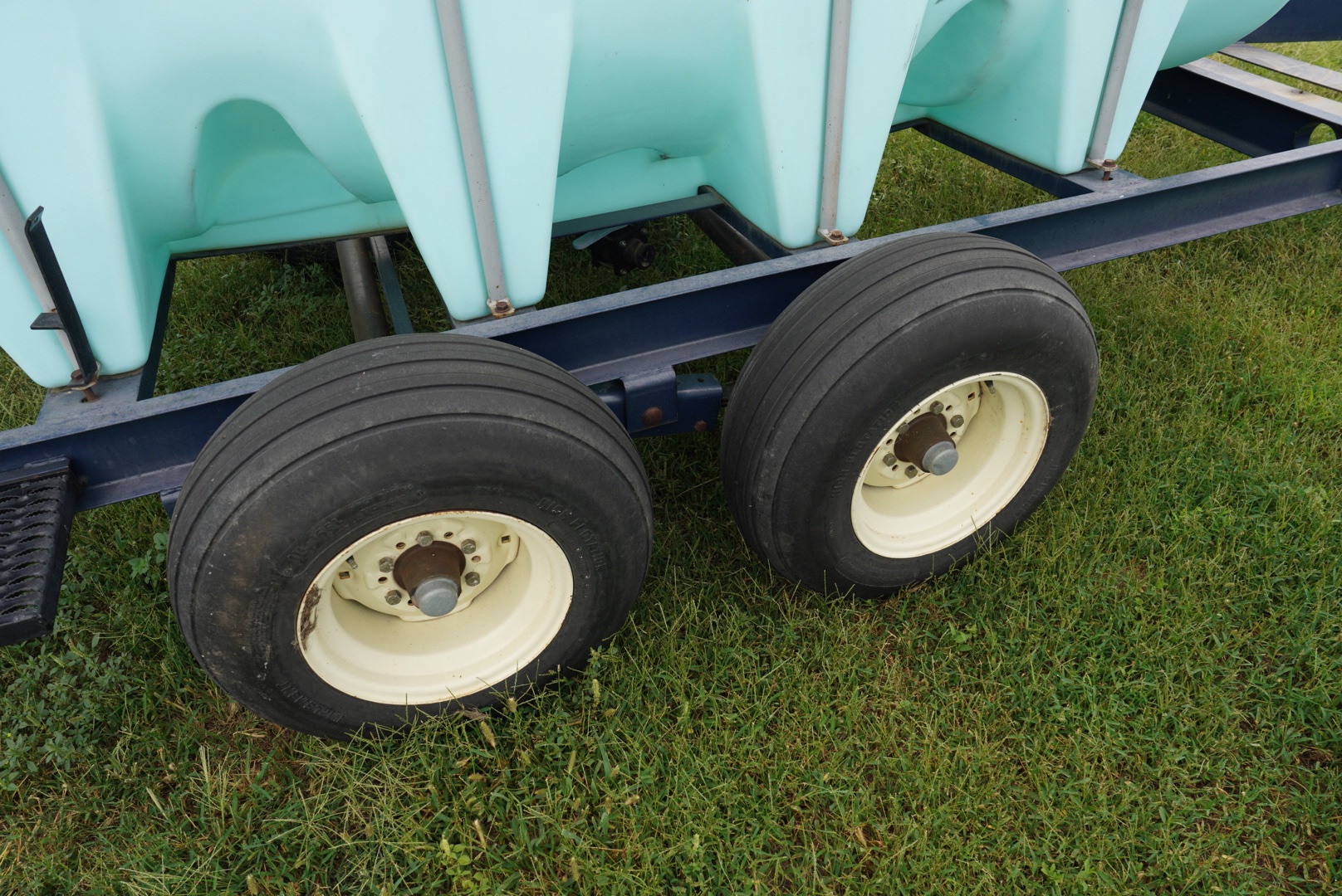 (3) Schaben P265-1010 Nurse Trailers