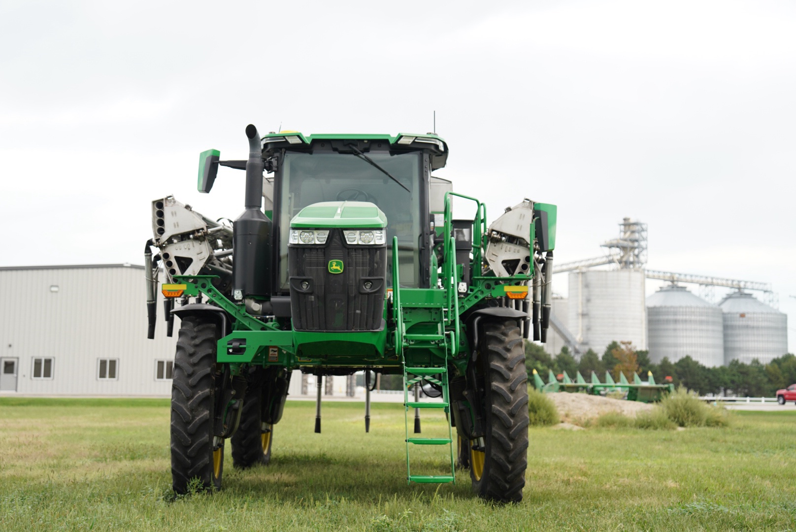 2023 John Deere 700R Fertilizer Applicator