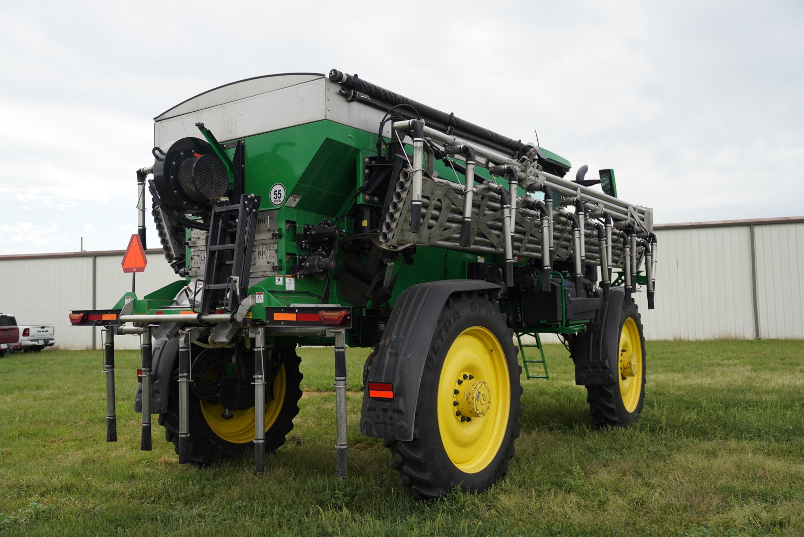 2023 John Deere 700R Fertilizer Applicator