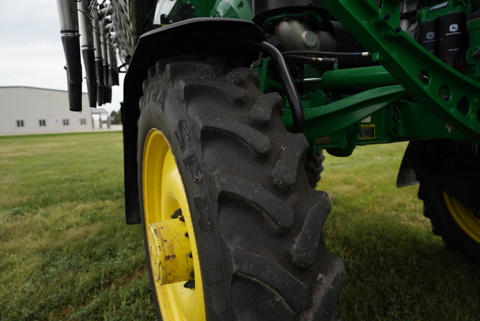 2023 John Deere 700R Fertilizer Applicator