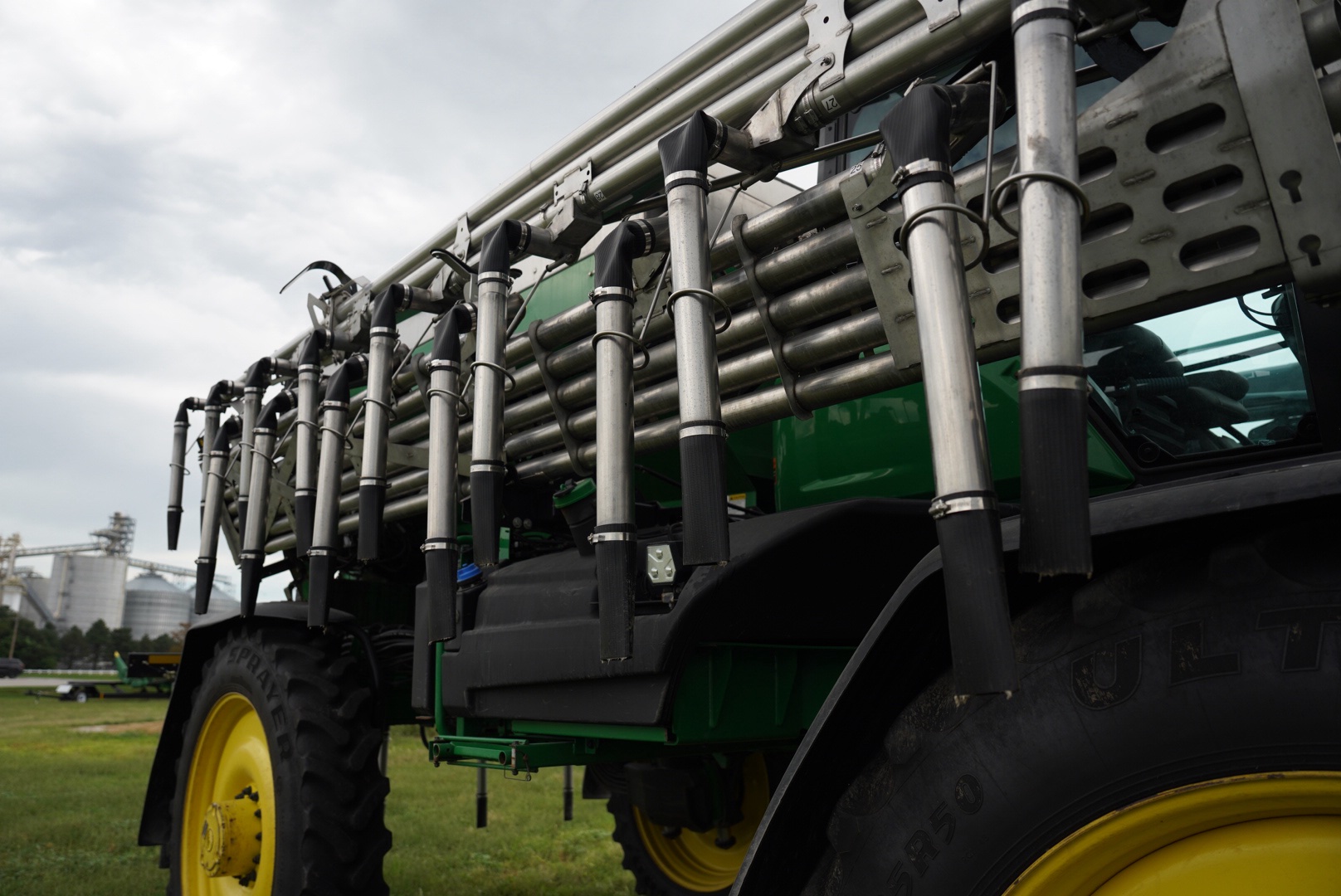 2023 John Deere 700R Fertilizer Applicator