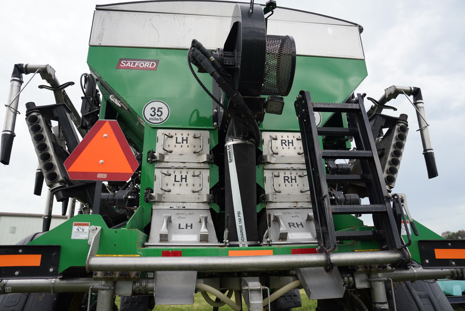 2023 John Deere 700R Fertilizer Applicator