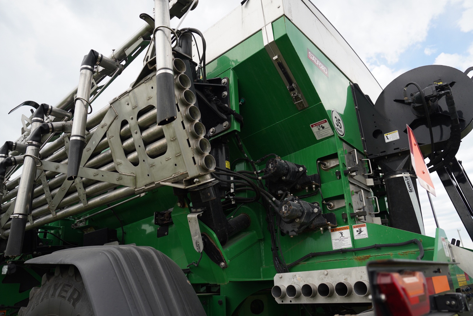 2023 John Deere 700R Fertilizer Applicator