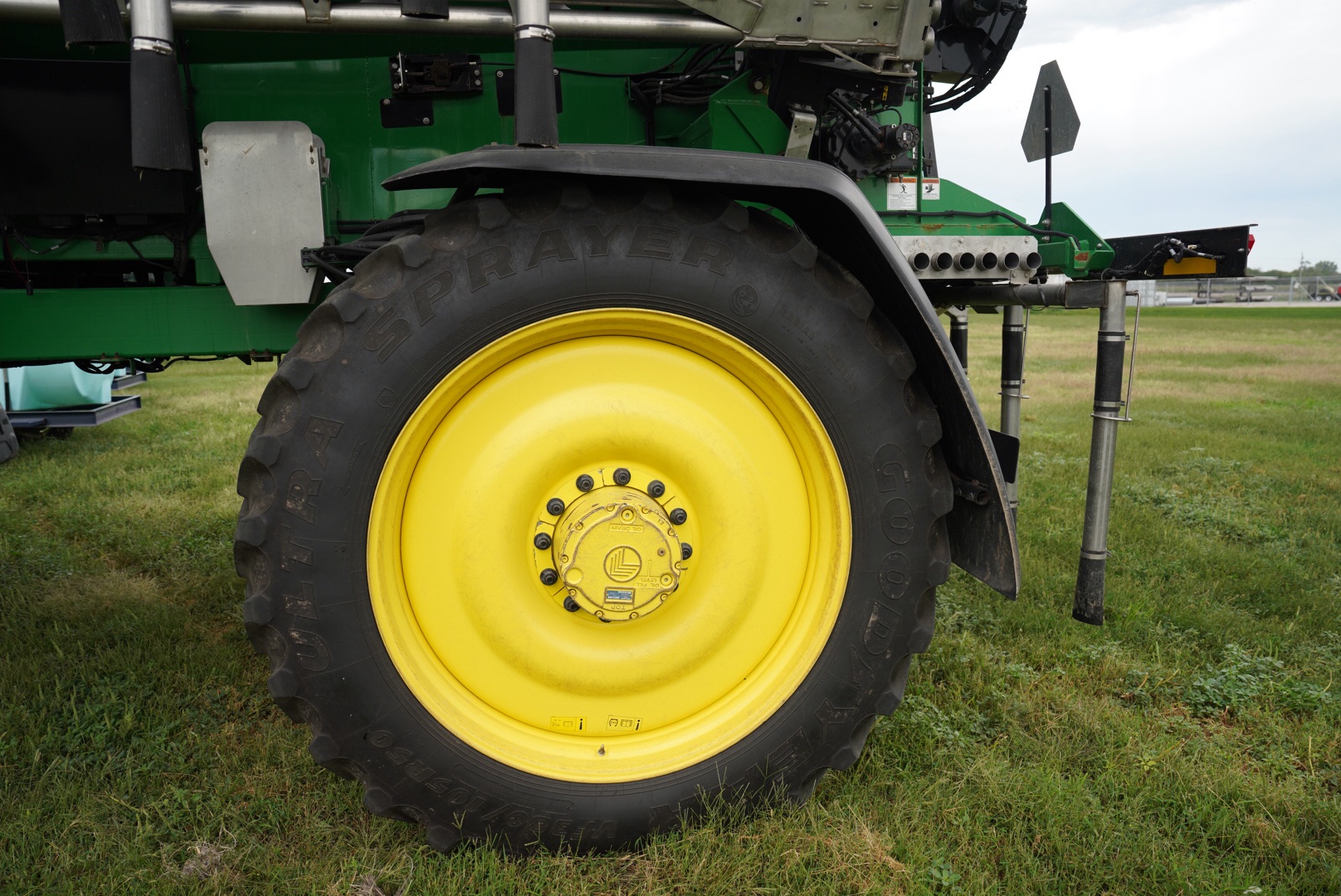 2023 John Deere 700R Fertilizer Applicator