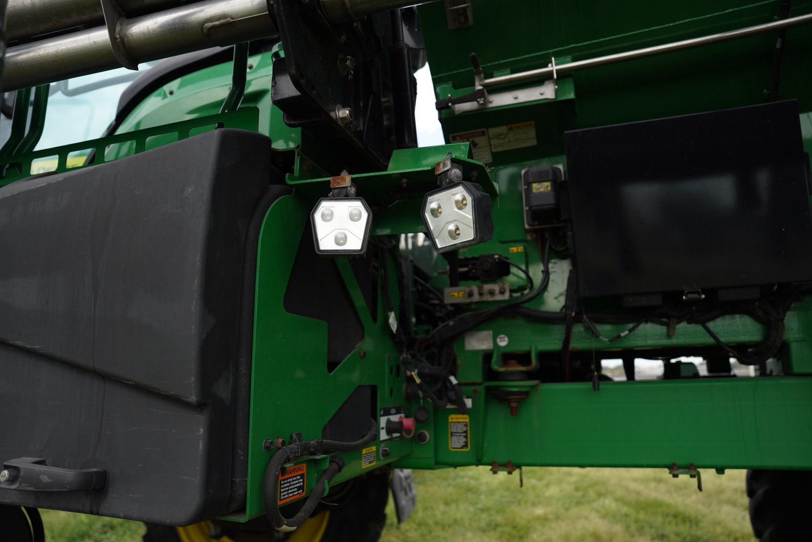 2023 John Deere 700R Fertilizer Applicator