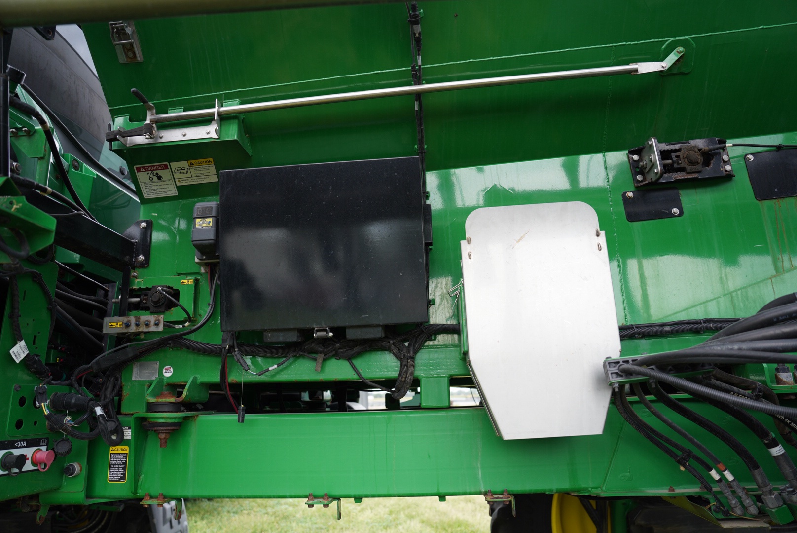 2023 John Deere 700R Fertilizer Applicator