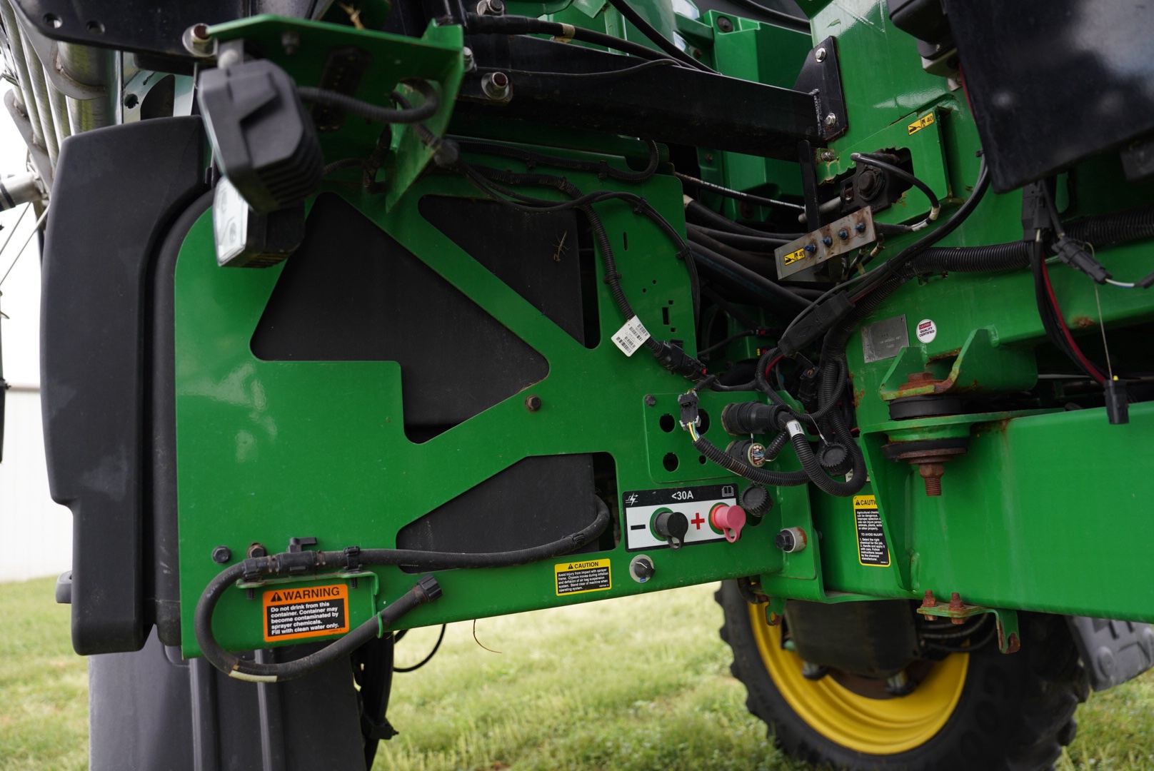 2023 John Deere 700R Fertilizer Applicator