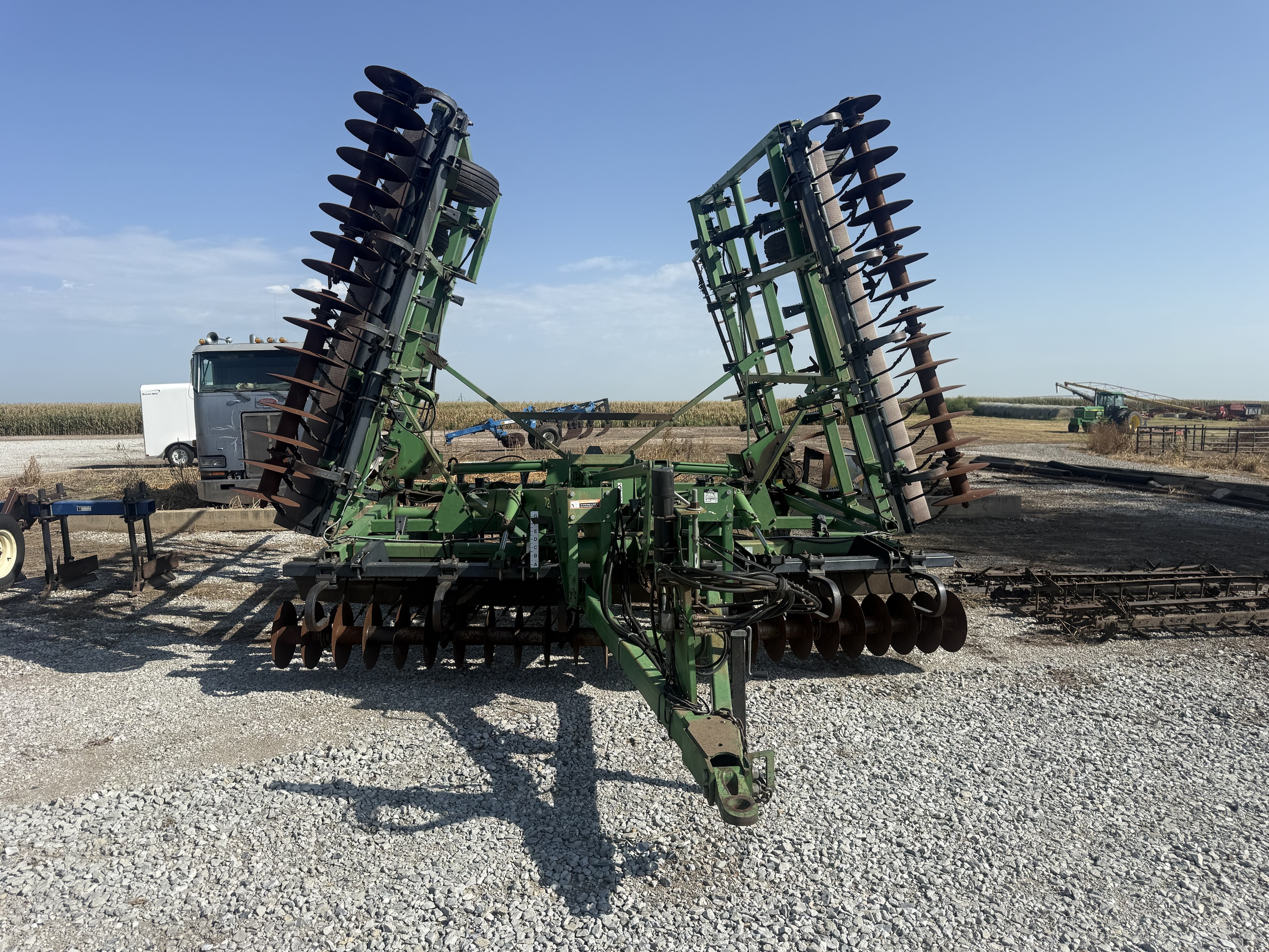 John Deere 726 Mulch Finisher