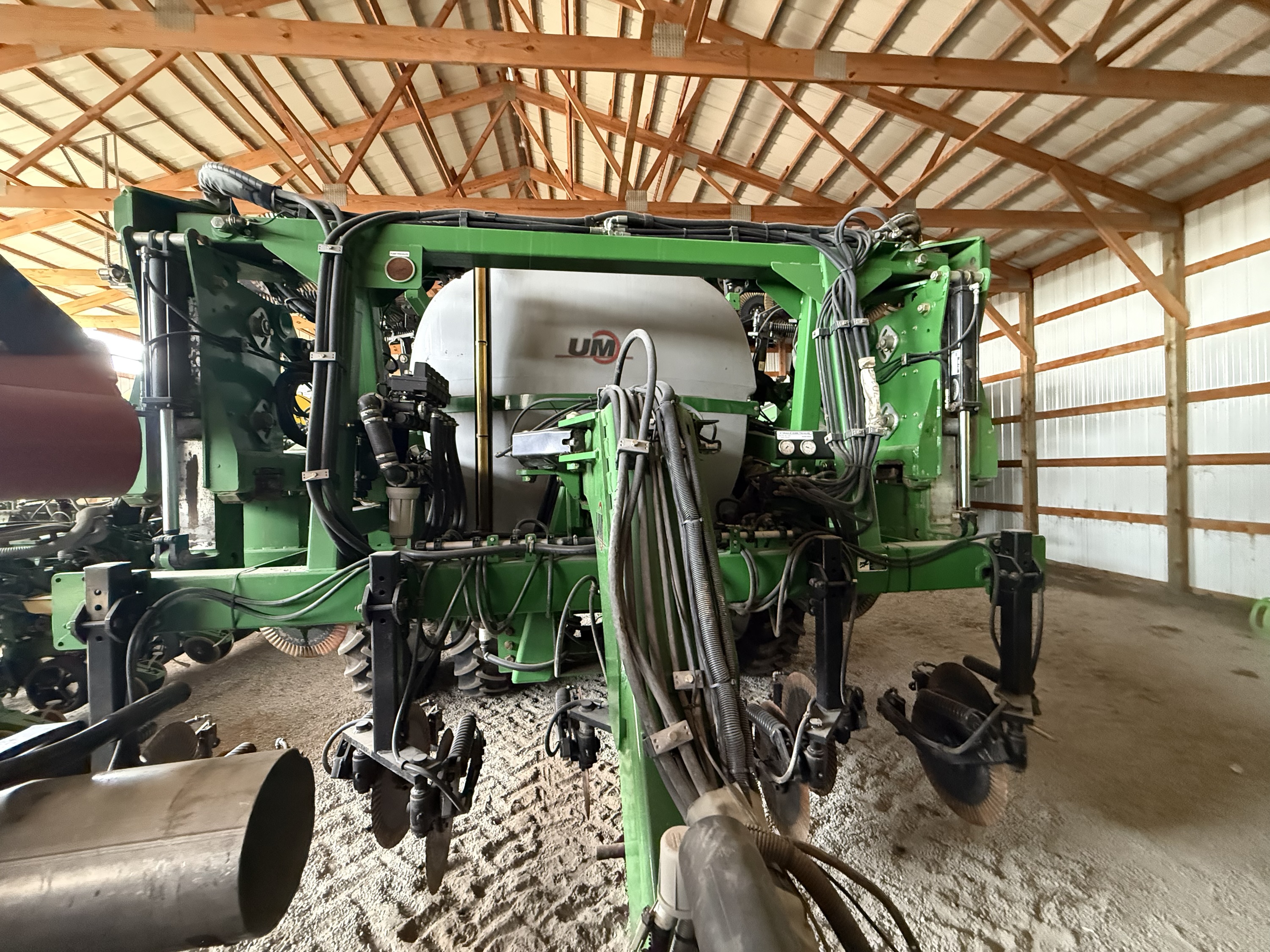 2016 Unverferth Nutrimax 2600 Liquid Fertilizer Applicator