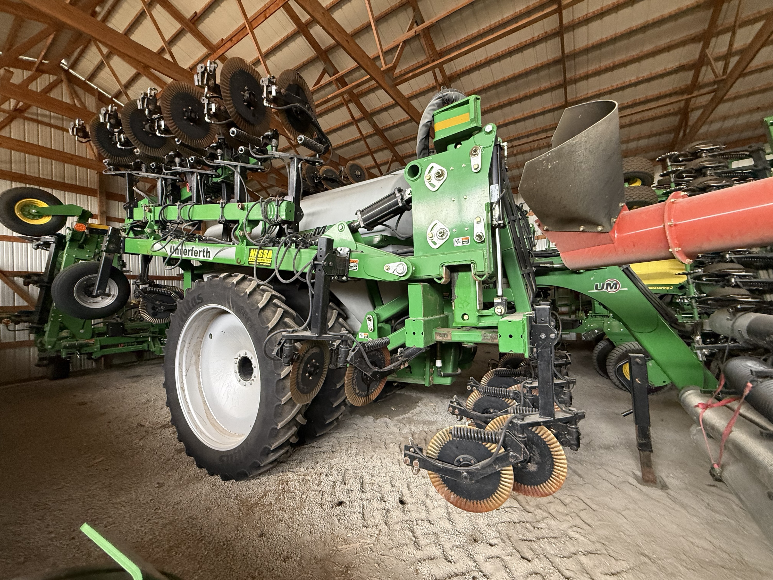 2016 Unverferth Nutrimax 2600 Liquid Fertilizer Applicator