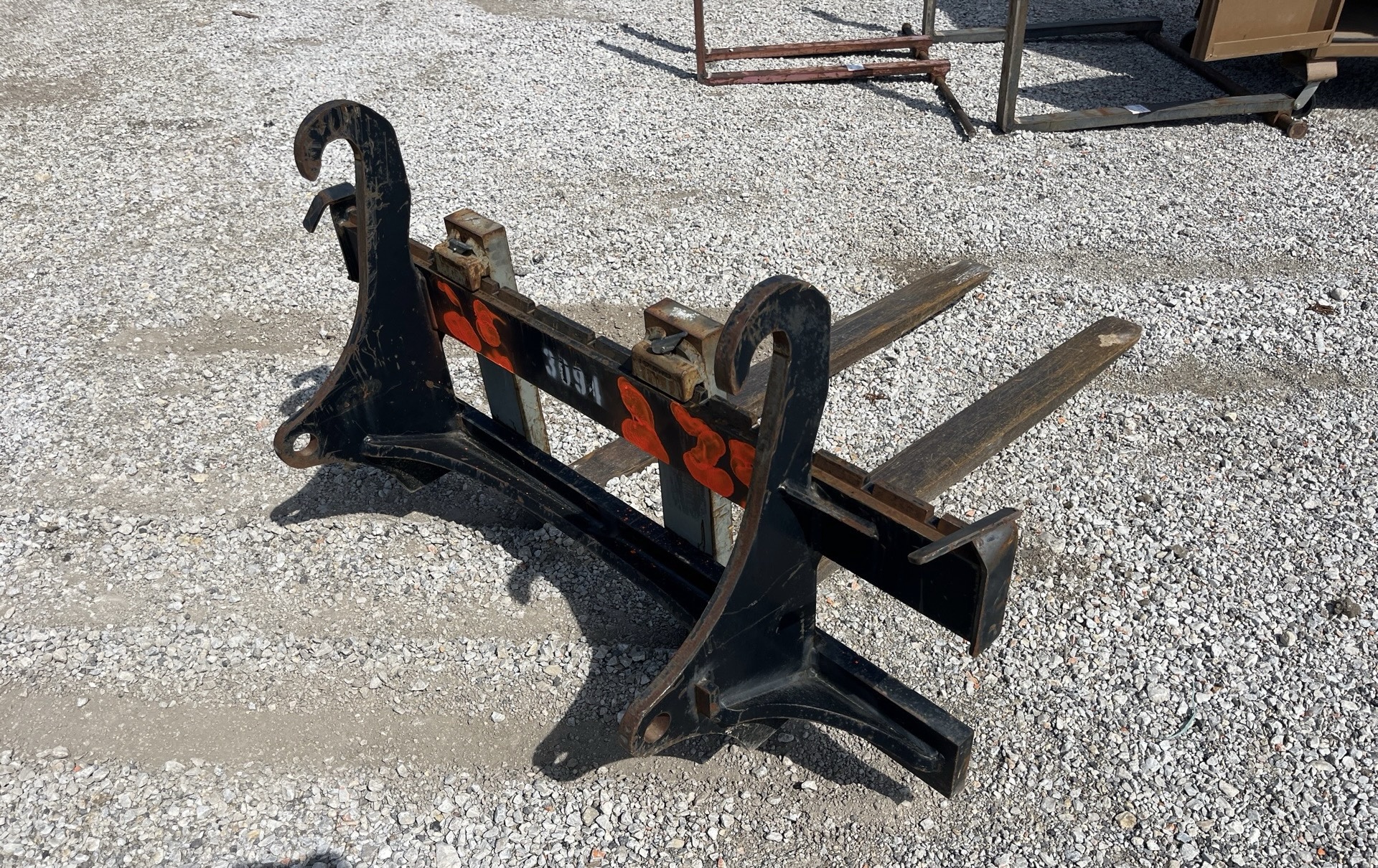 John Deere 62” Wheel Loader Pallet Forks