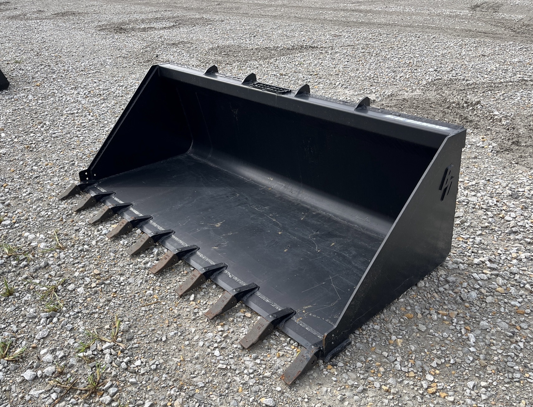 New/Unused Blue Diamond 84” Skid Steer Tooth Bucket