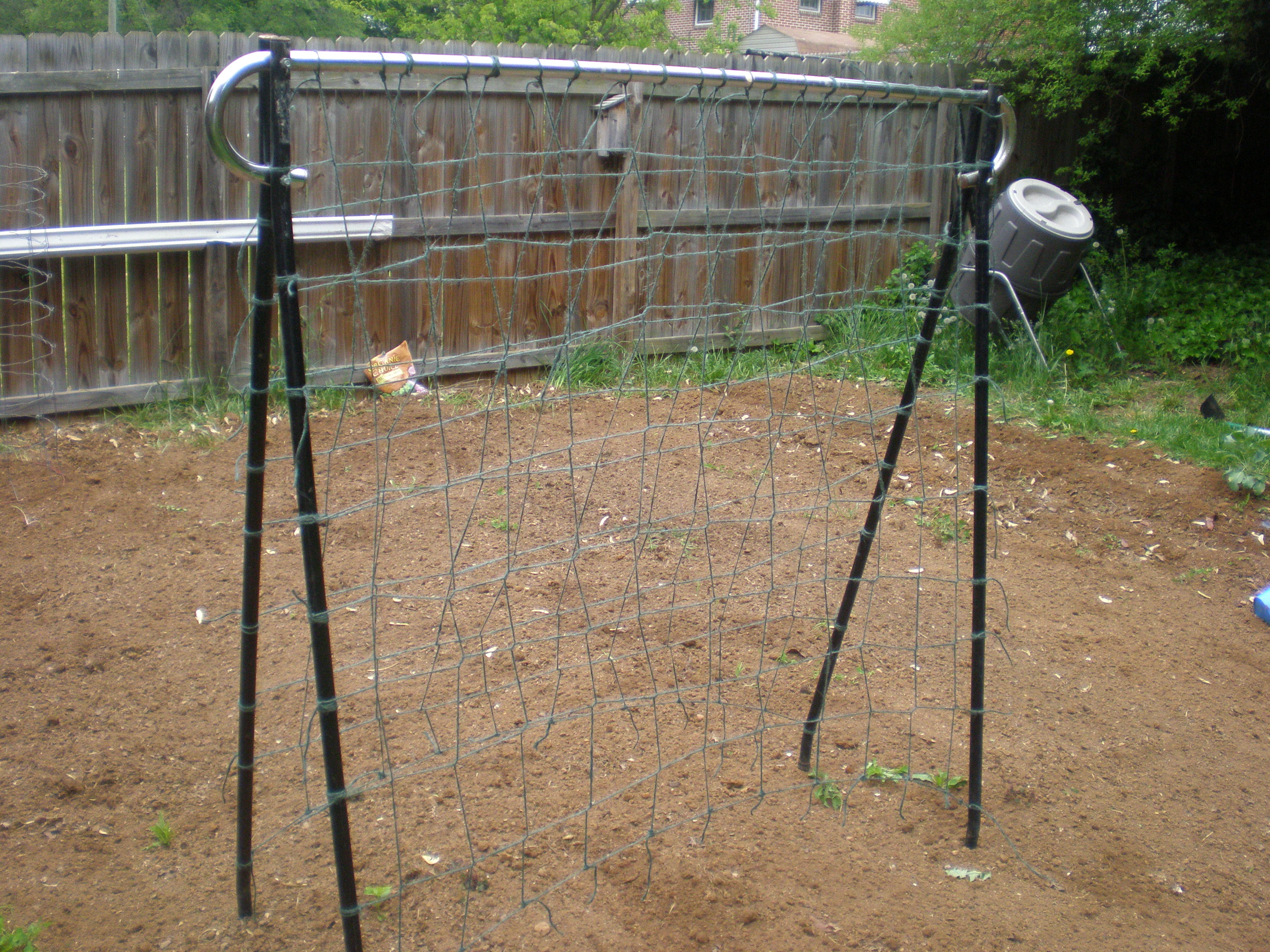 Diy garden trellis ideas: diy yard, garden-blessmyweeds.com