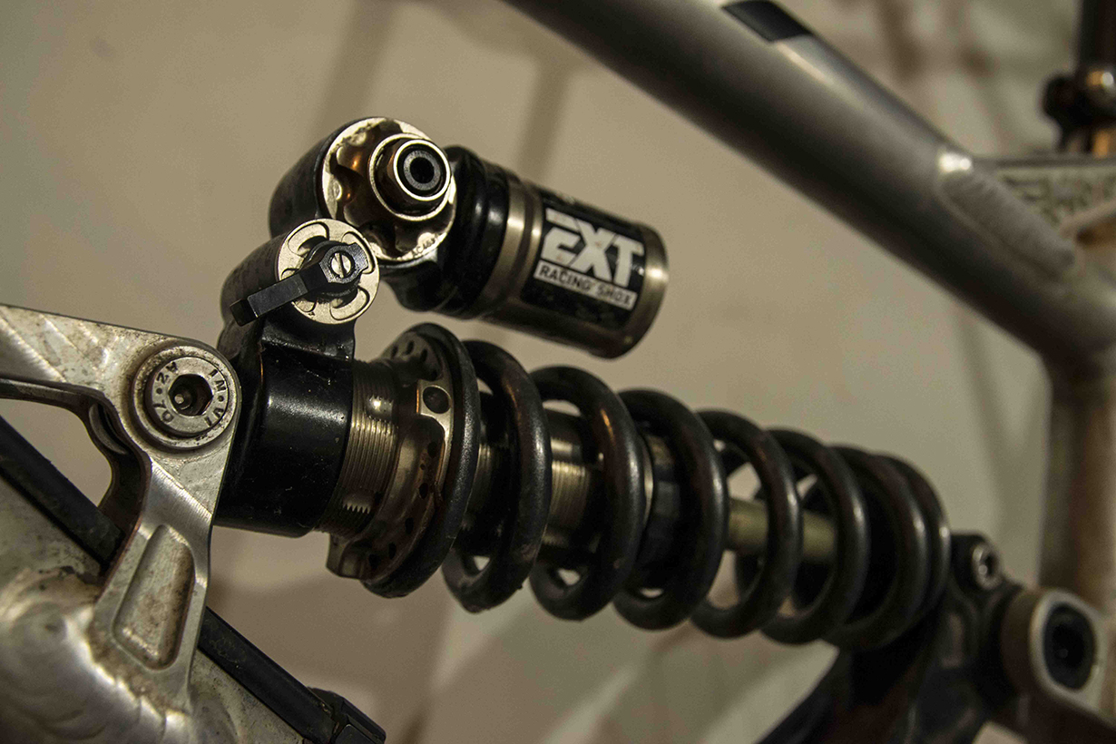 EXT Storia Lok V3 Shock | Blister