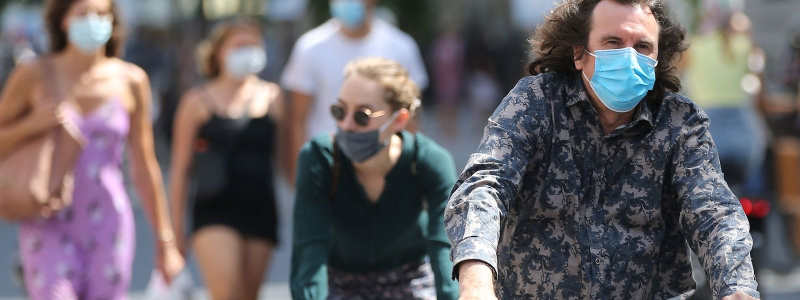 máscara na rua deve ser obrigatória até julho. Uso De Mascara Na Rua Nao Sera Obrigatorio No Luxemburgo Para Ja