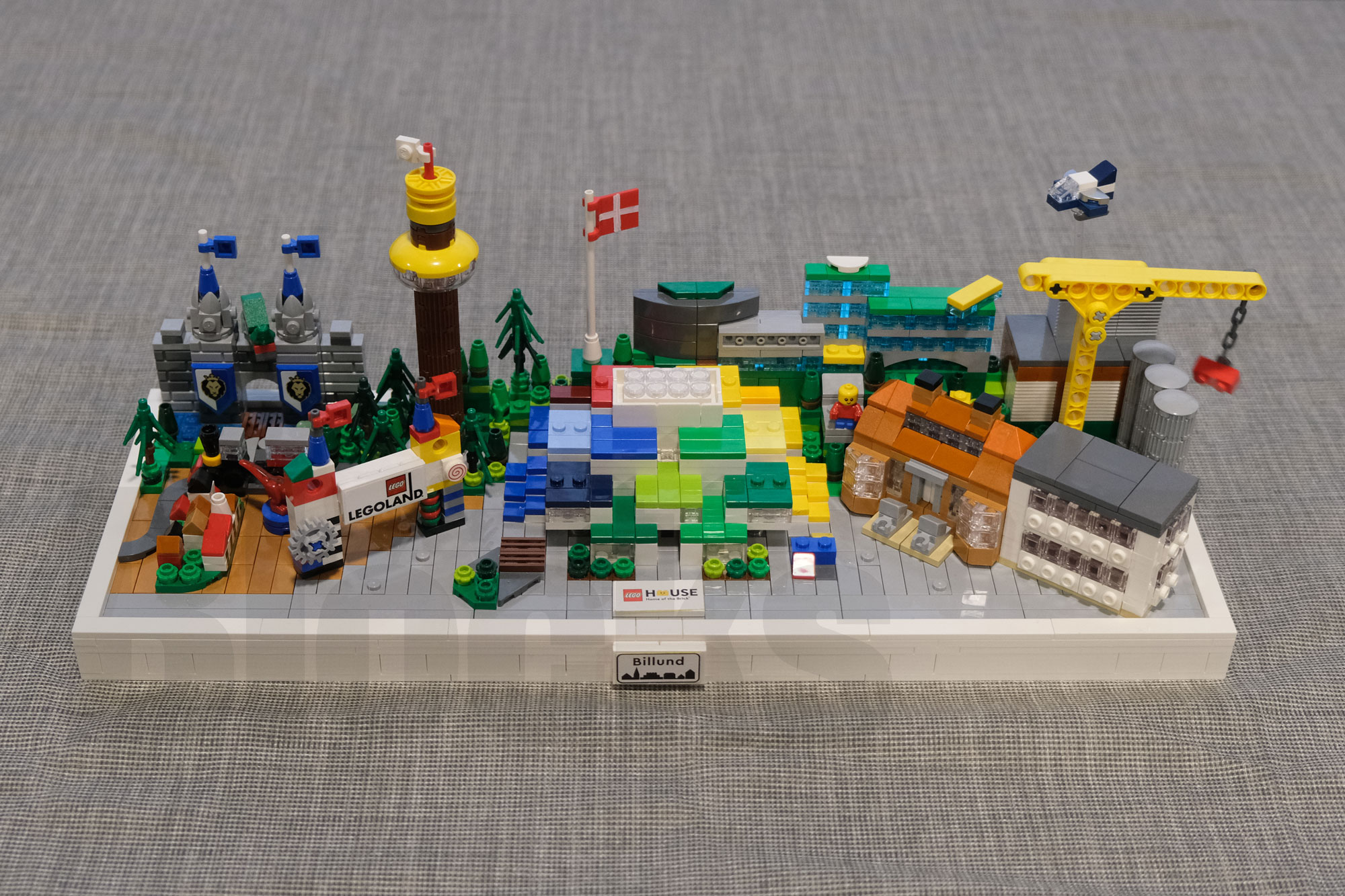 Inside the 2026 LEGO House exclusive set, 40507 I Love Billund