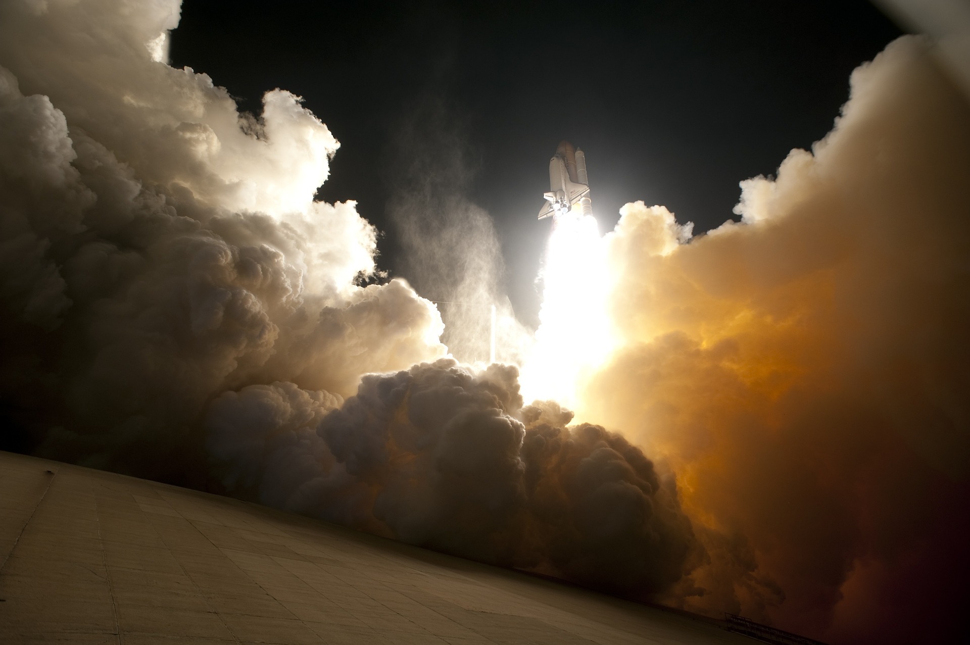 Engineers, Expertise, and Organizations: The Challenger Space Shuttle Disaster