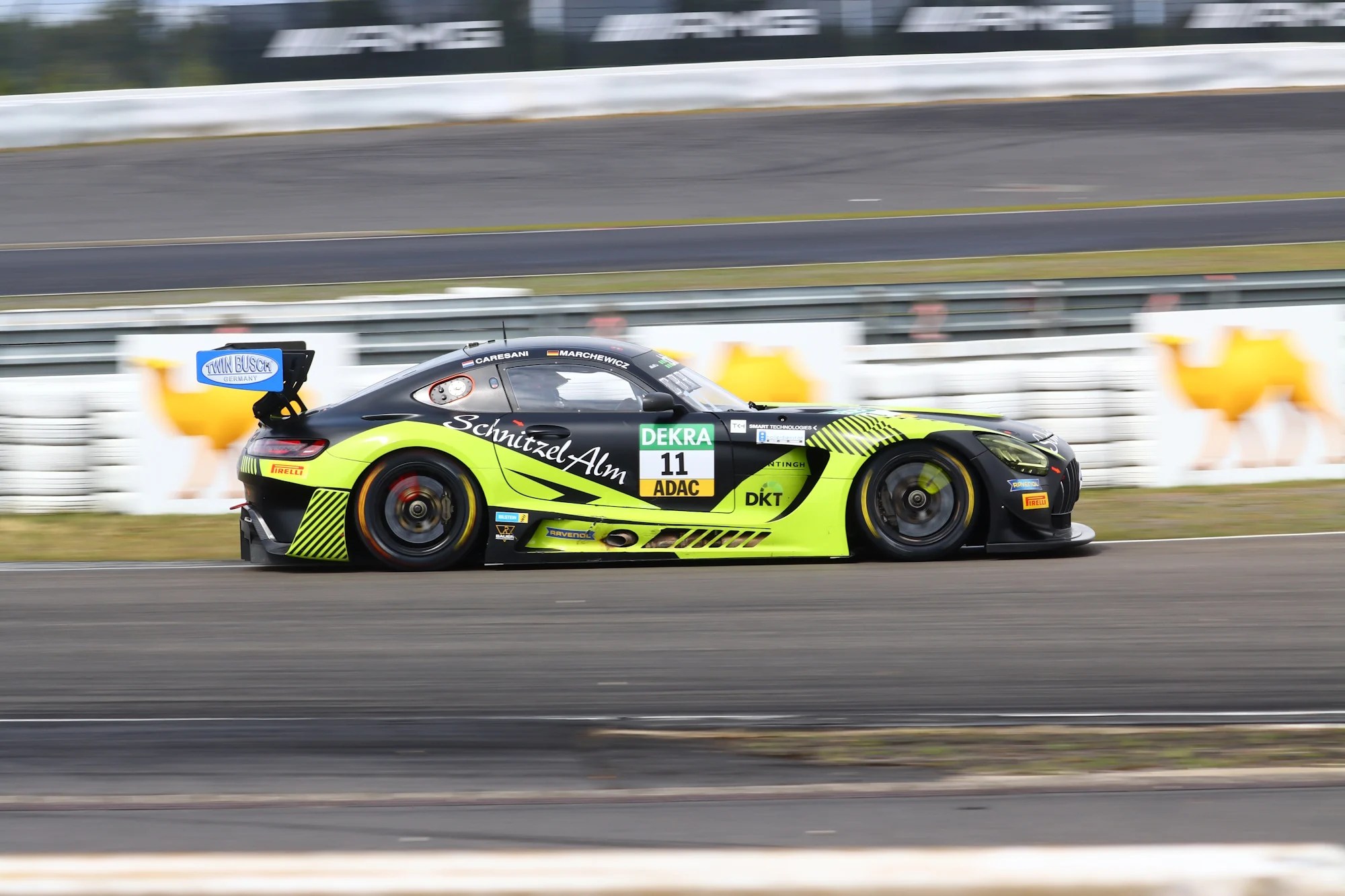 Schnitzelalm Mercedes SLS 2023