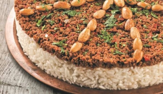 30 En Iyi Osmanli Yemekleri Ottoman Kitchen Goruntusu Yemek Gida Yemek Tarifleri