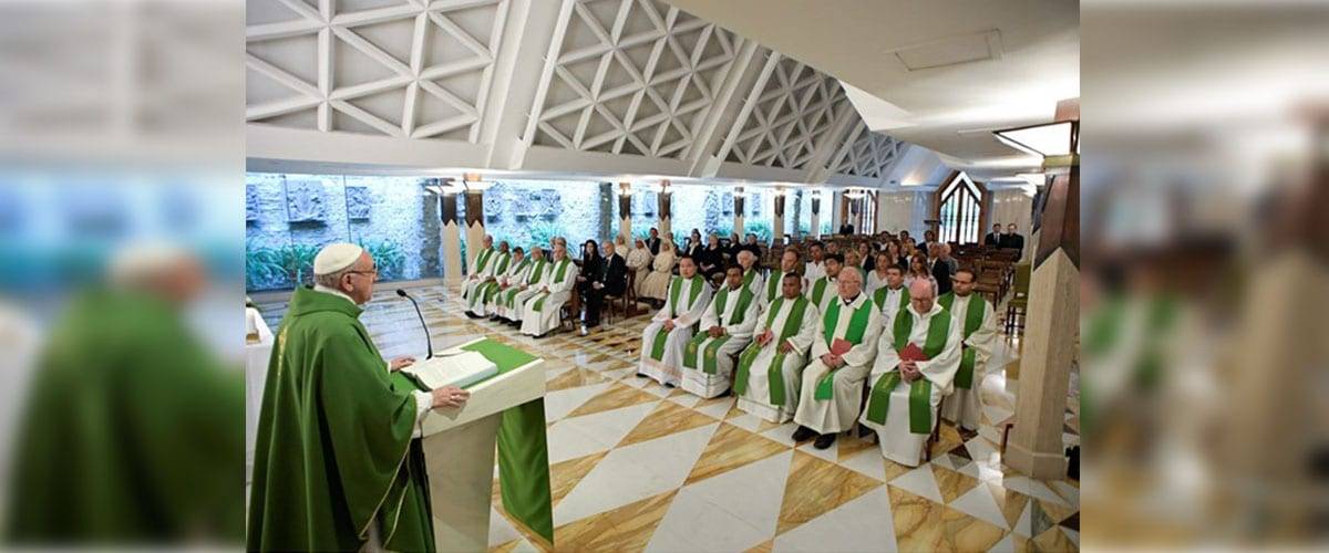 Papa Francisco: "O poder de Deus nos salva das fraquezas e dos pecados"