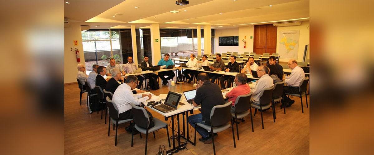 Assessores da CNBB estudam a acolhida à Exortação “Amoris Laetitia”