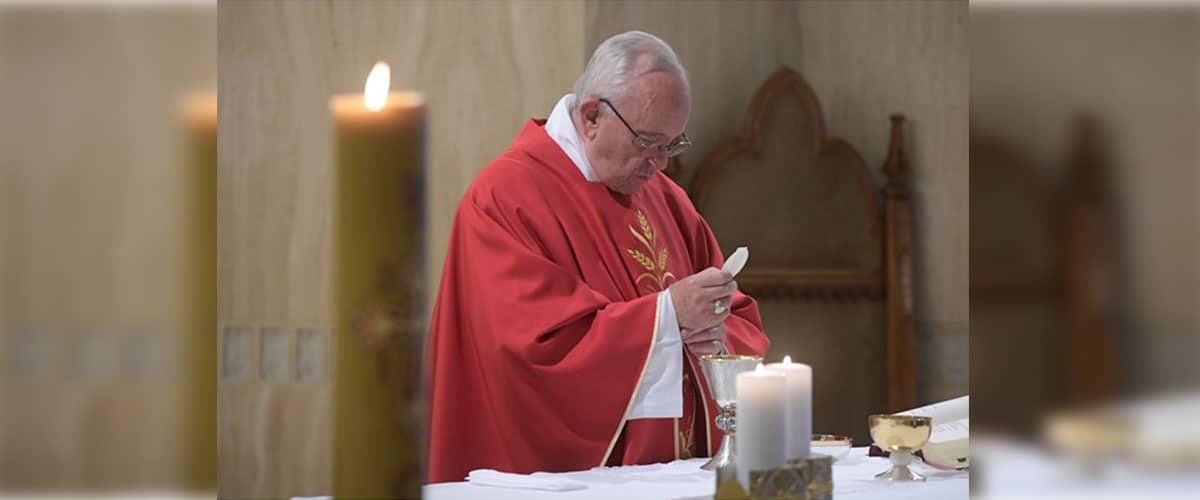 Papa: o mistério de amor da Cruz não é "masoquismo" espiritual