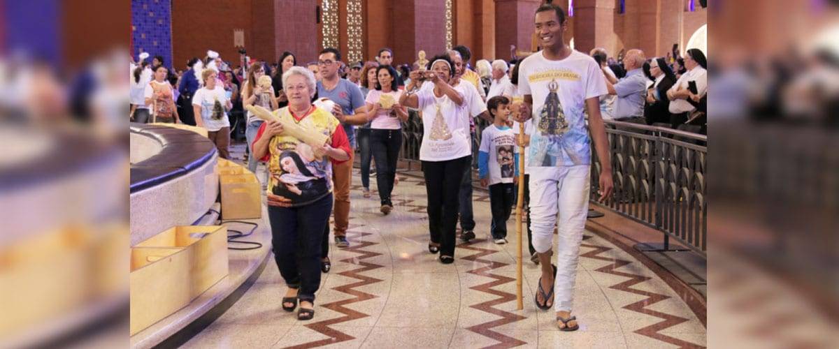 Quarta noite da novena de Aparecida destaca a missão do peregrino