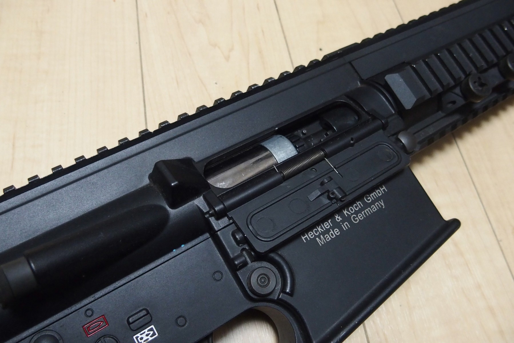 HK 417D ショートハンドガード刻印追加メカボックス整備 分解】次世代HK417アーリーバリアントのメカボを取り出すゾイ