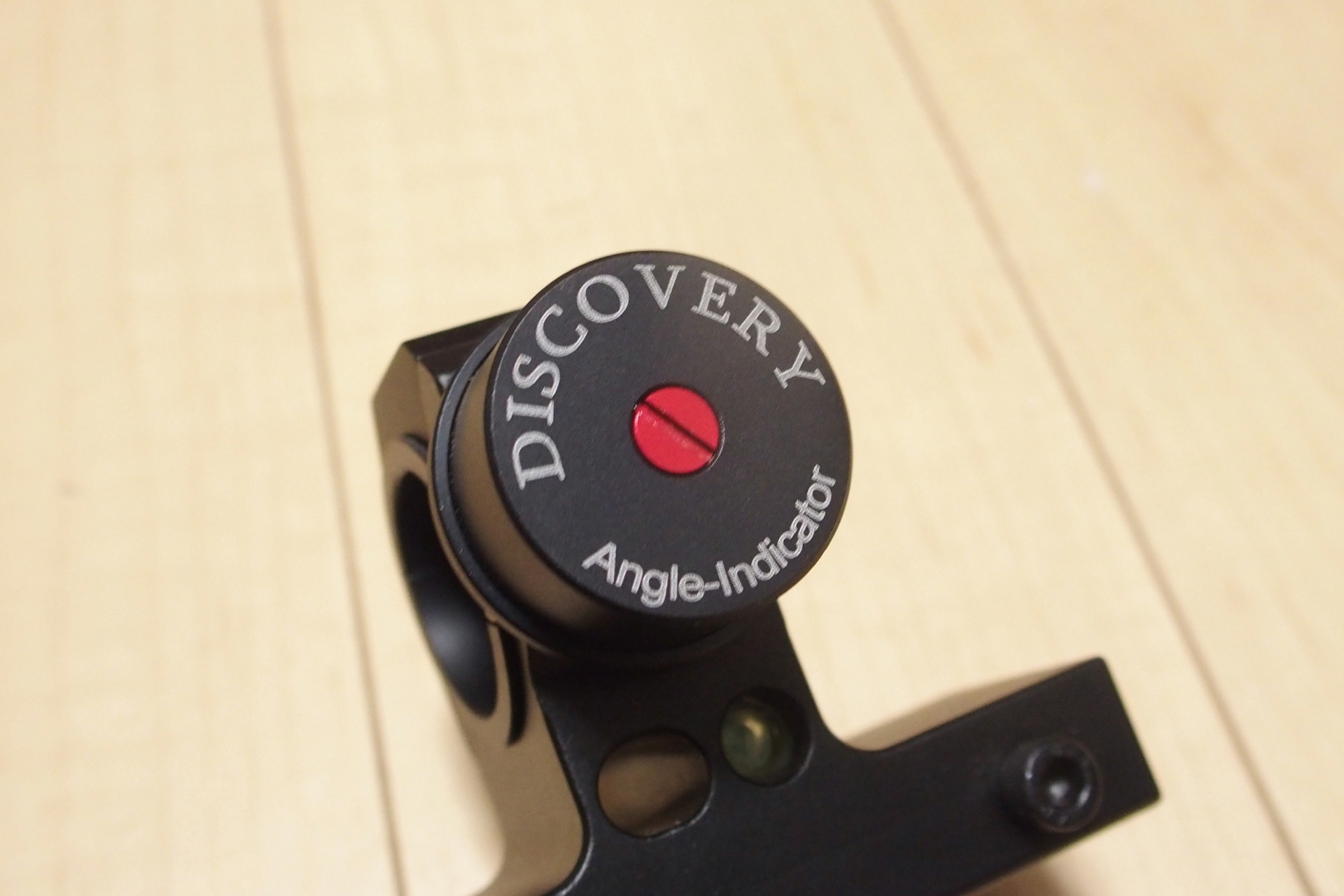 水平器・角度計付きのユニークなDISCOVERY製 ワンピース・マウント