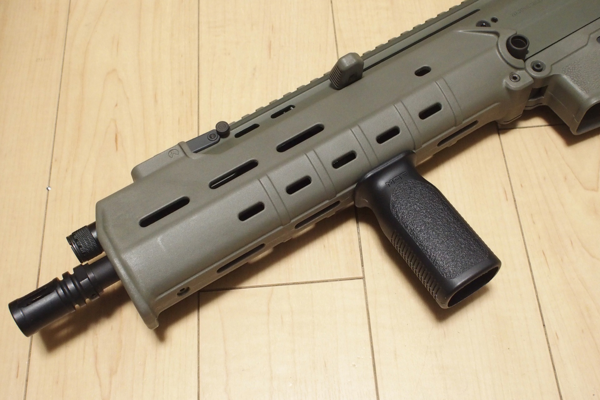 MAGPUL PTS製 バーティカルフォアグリップ MAGPUL MVGを購入