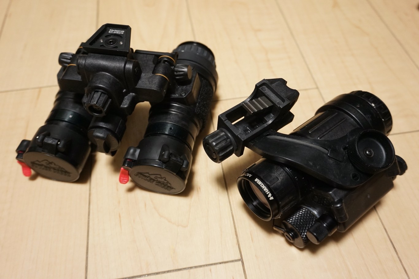 BNVD1431（WHS1 GEN2）とPVS14(MX-11769 OMNI7)を見比べてみた