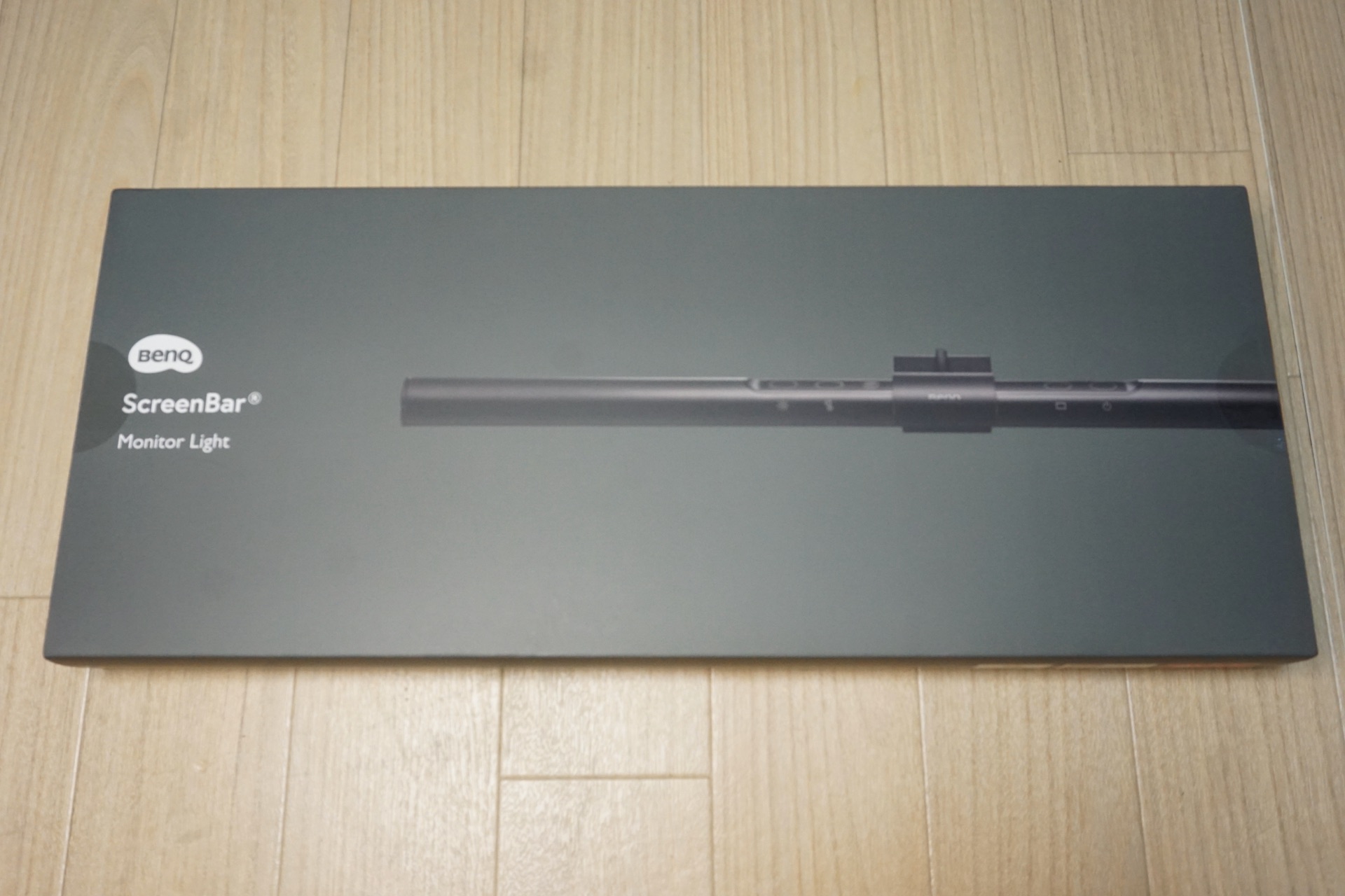 モニター掛けのデスクライト、BenQ ScreenBarを買ってみました